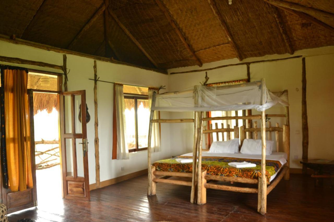 Topi Lodge Katunguru Exterior photo