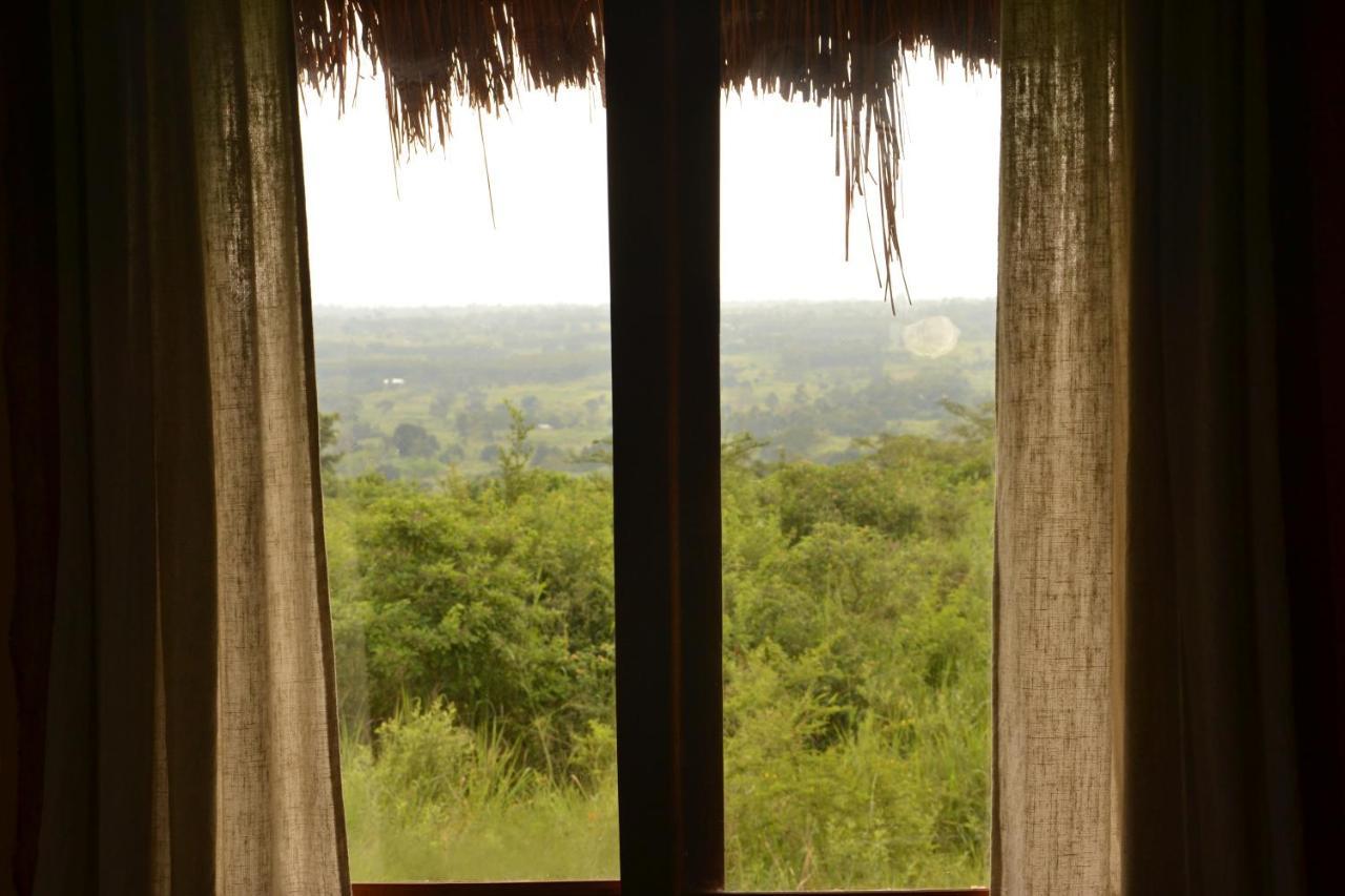 Topi Lodge Katunguru Exterior photo
