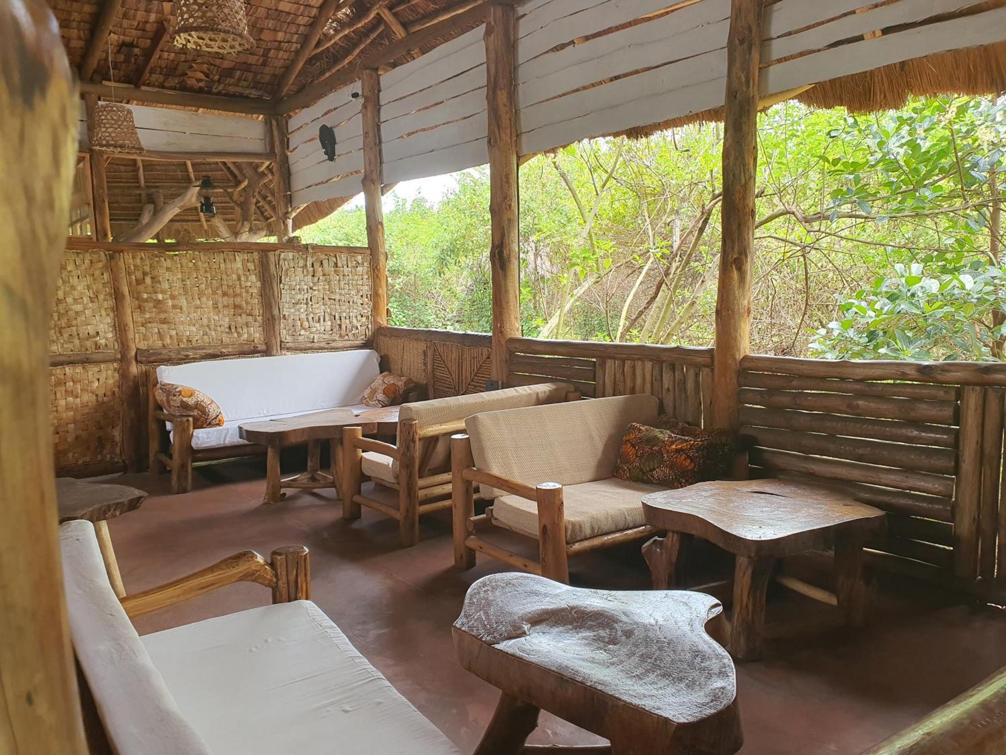 Topi Lodge Katunguru Exterior photo