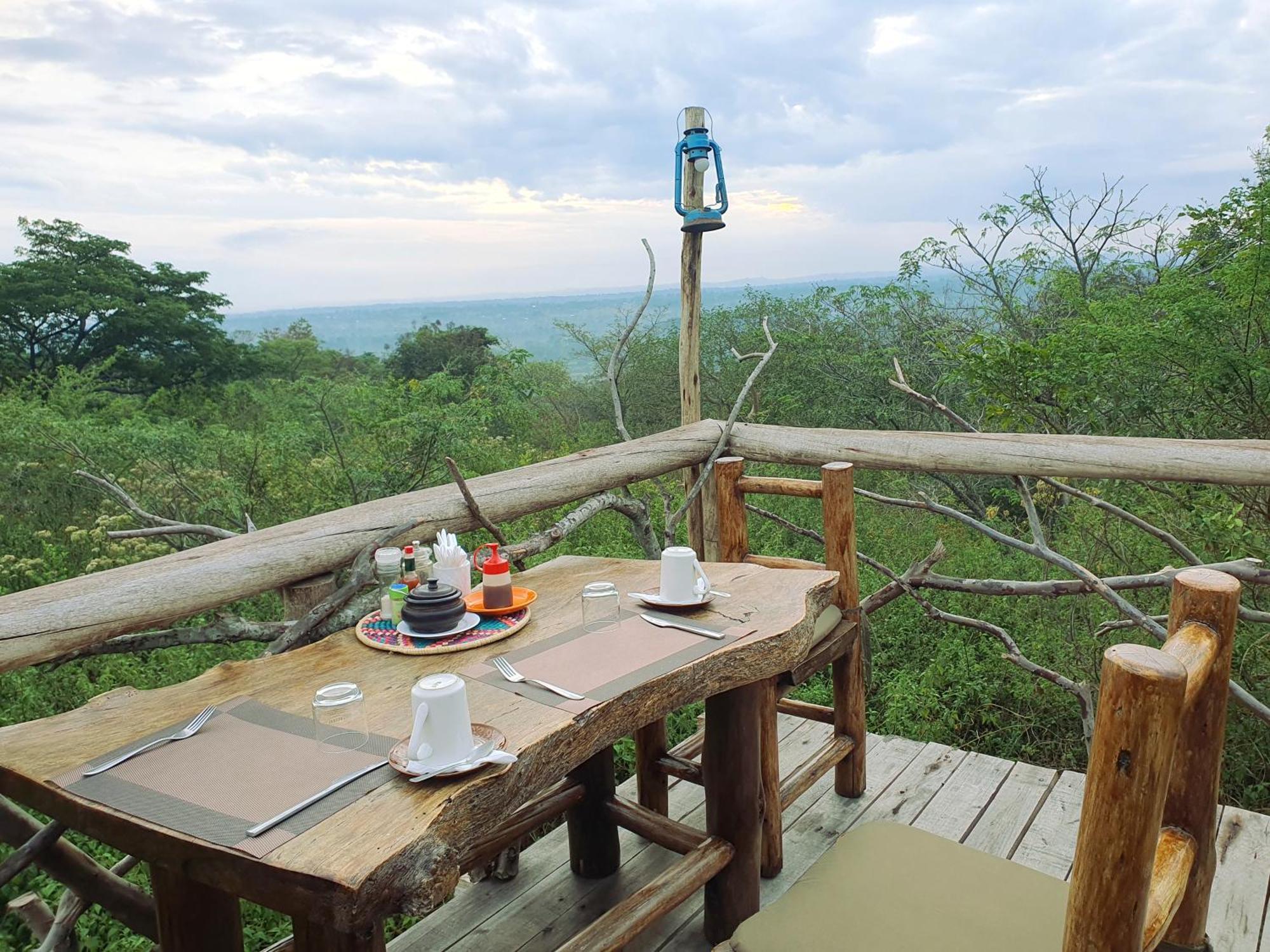 Topi Lodge Katunguru Exterior photo