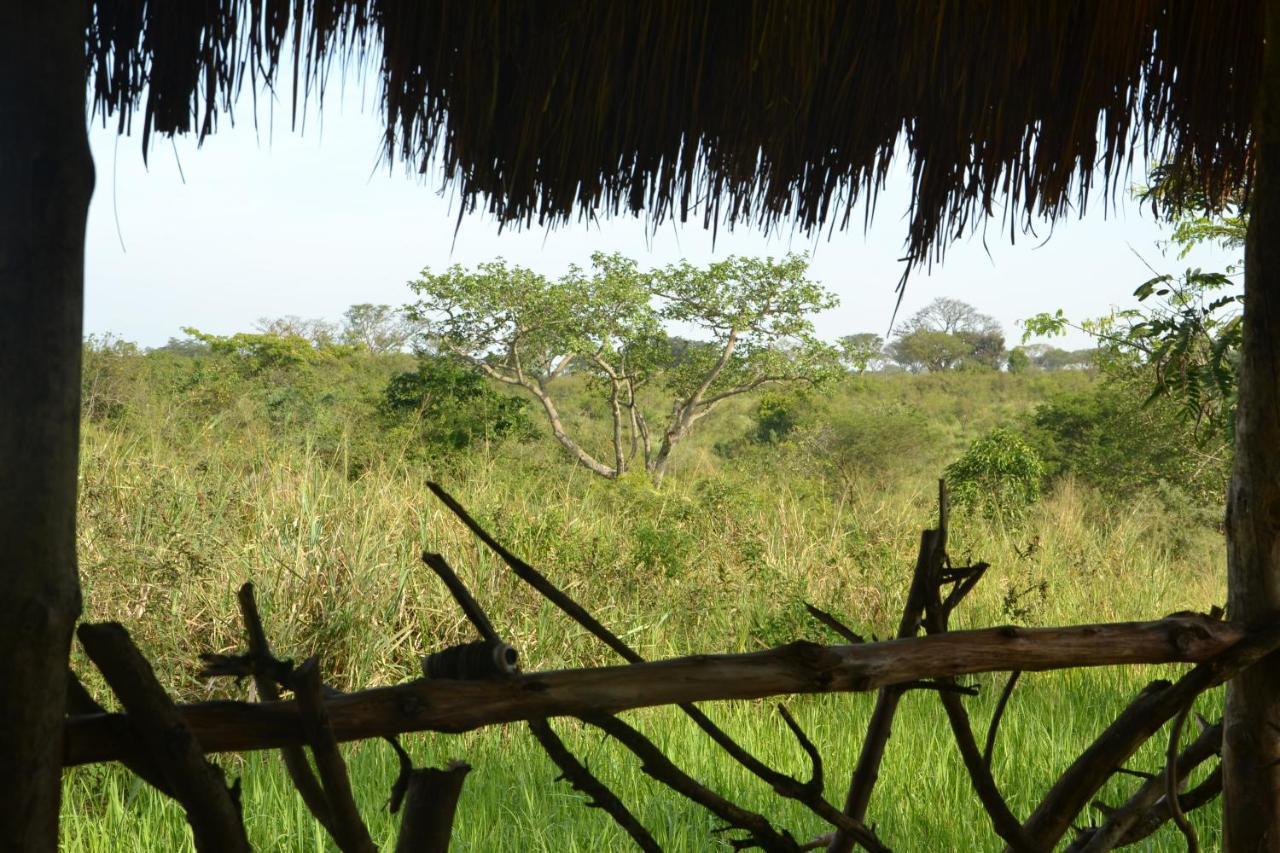 Topi Lodge Katunguru Exterior photo